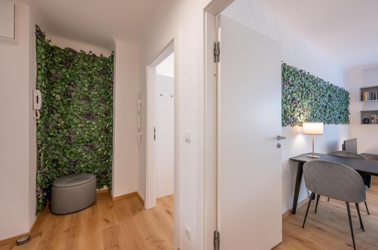 וינה Modern City Center Apartment מראה חיצוני תמונה