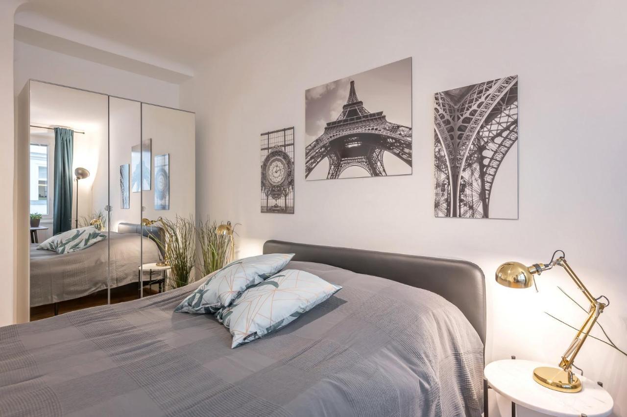 וינה Modern City Center Apartment מראה חיצוני תמונה